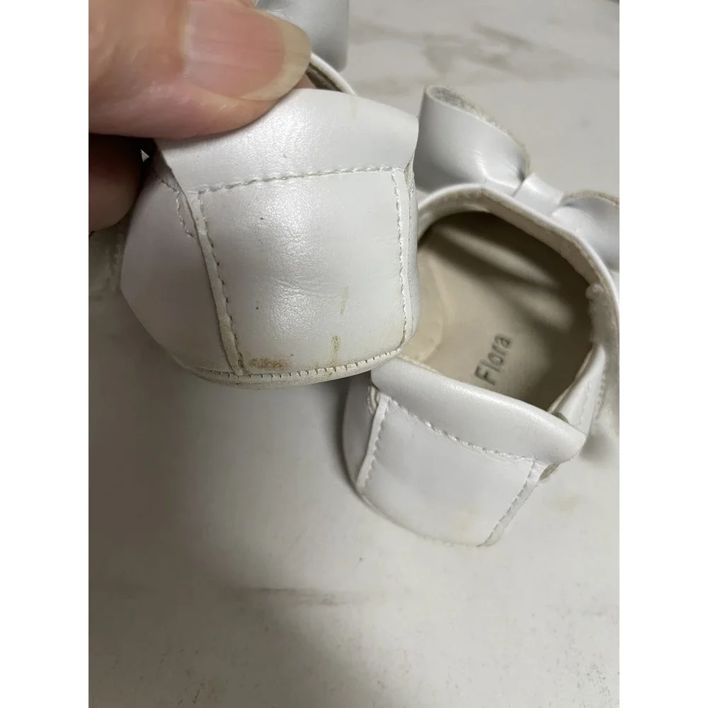 Felix‎ And Flora Size 6  Toddler White Shoes Girls Mary Jane Bows